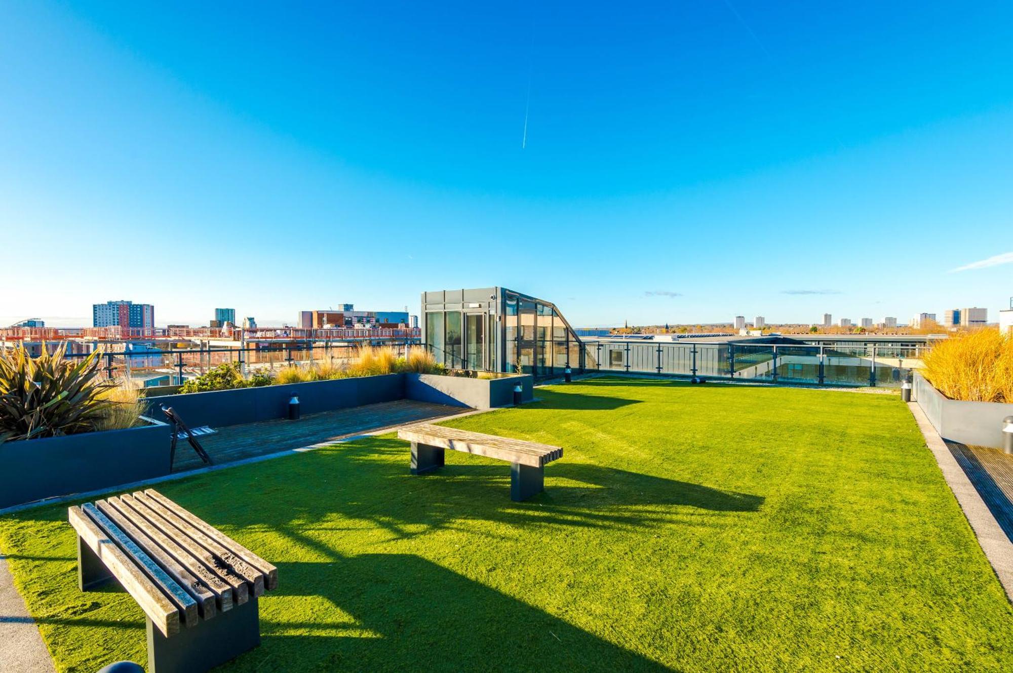 Lux Livin' Apartments - Luxury 5 Bed Apartment Manchester City Centre Экстерьер фото